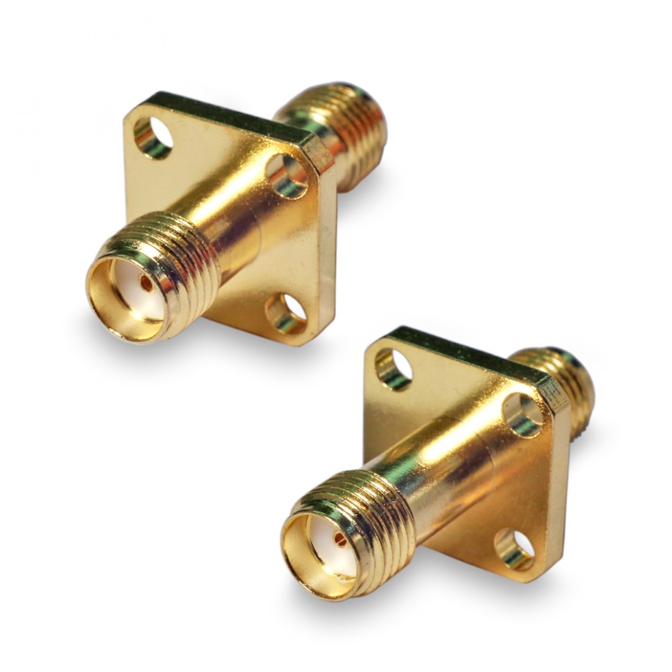 Переходник SMA-female—SMA-female, на корпус, фланец, 4 отв. диам. 2,5 мм 8,5х8,5 мм
